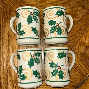 Retroneu Golden Holly 4294 Stoneware Cups (4)
